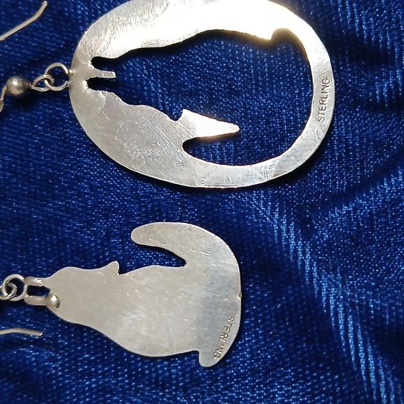 Wolf Cut Out Sterling Silver Dangle Earrings - Picture 4 of 11